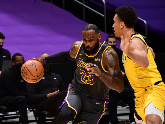  小萨20+15+10，步行者胜篮网  