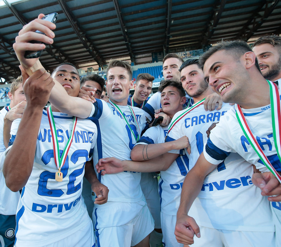 8, 佛罗伦萨终结米兰不败，冈萨雷斯双响闪耀  